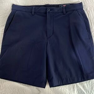 Vineyard Vines size 32 men’s shorts